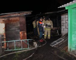 Три человека погибли в пожаре в Каменке