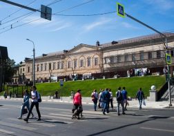 Реконструкцию здания на Белинского, 8 завершат в следующем году