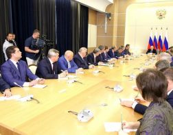 Путин встретился с новыми губернаторами