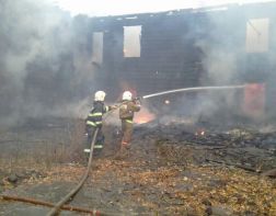 В сети обсуждают сильный пожар на Карпинского.ВИДЕО