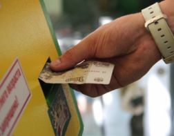 Жительница Кузнецка организовала в кафе азартные игры
