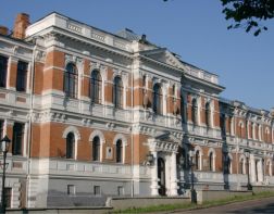 Картины пензенцев представят в Москве