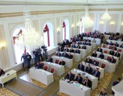Пензенские депутаты поддержали российские санкции против США