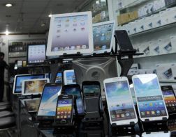 Сотрудник магазина в Кузнецке потратил деньги с продажи телефона