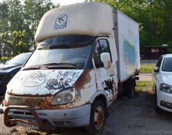 В Пензе очистят дворы от брошенных автомобилей