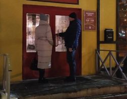 В Пензе работающие после 23.00 кафе получили штраф в 30 тысяч рублей