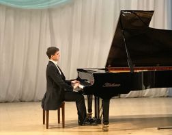 Во Всемирный день музыки для зареченцев сыграл пианист Николай Кузнецов
