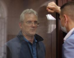 Прокурор требует приговорить Белозерцева к 13 годам строгого режима