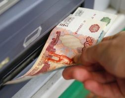 В Пензенской области мать пятерых детей украла деньги из банкомата 