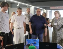 Олег Мельниченко осмотрел учреждения образования Заречного