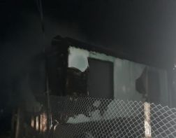 В области в доме сгорели мать и сын