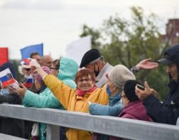 Итоги недели: вакцинация в автобусе, памятник под угрозой, троллейбус по безналу, ярмарка у филармонии, Бакунинский мост