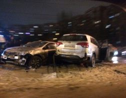 В Пензе на улице 8 Марта произошло ДТП с участием 6 машин. ВИДЕО