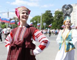 В Пензе в День города устроят парад флагов и авиашоу