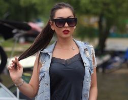 Стилист из Пензы сделала макияж звездам Дома-2