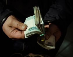 Пензенец отобрал у приятеля 1 000 рублей
