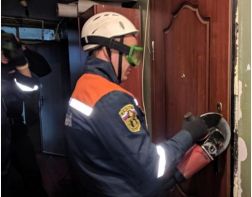Спасатели помогли беременной женщине