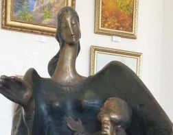 В Пензе установят два памятника матери