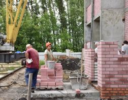 Строительство в Пензе дома для сирот отстает от графика на полгода
