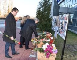 В Пензе почтили память жертв А-321