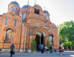 Православные пензенцы отметили День Святой Троицы