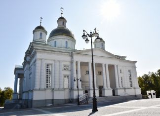 Благоустройство территории Спасского кафедрального собора планируют закончить в октябре