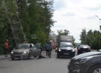 В Пензе на ГПЗ водитель-пенсионер сбил женщину.ВИДЕО