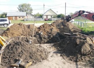 В области слесаря насмерть завалило грунтом