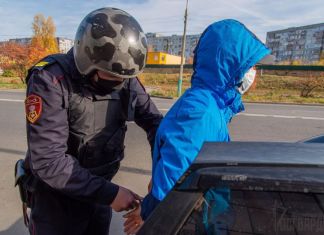 Пензенец устроил дебош в магазине и разбил телевизор