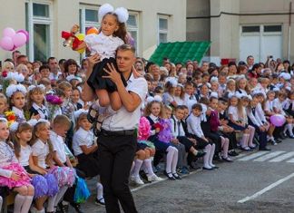 218 зареченских детей получили помощь в акции «Подготовь ребенка в школу!» 