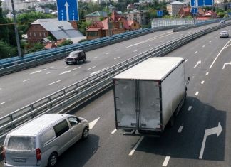 Губернатор недоволен работой по предотвращению ДТП в области