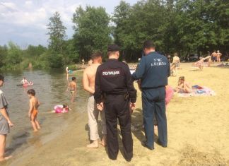 Роспотребнадзор напоминает о недопустимости купания и отдыха у водоемов