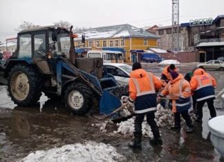 В Пензе за сутки вывозят около четырех тысяч кубометров снега