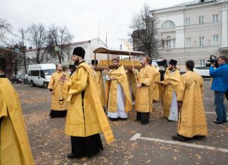 Мощи святителя Иннокентия Пензенского перенесли в Спасский собор