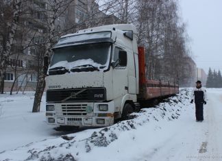 Автовладельцев просят не оставлять машины в местах уборки снега