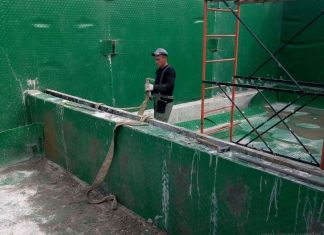 Водопровод в поселке ЗИФ обещают сдать к концу октября 