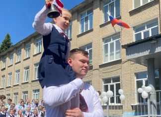 В Пензе последний звонок прозвенел для 7376 выпускников