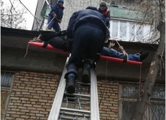 В Пензе мужчина упал с пятого этажа