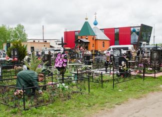 На Радоницу сотни пензенцев посетили кладбища