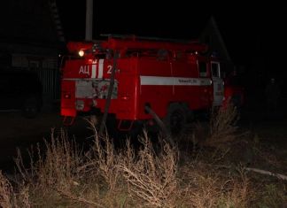 Крупный пожар на улице Металлистов ликвидировали только ночью