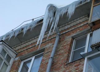 Пензенцев просят сообщать о сосульках