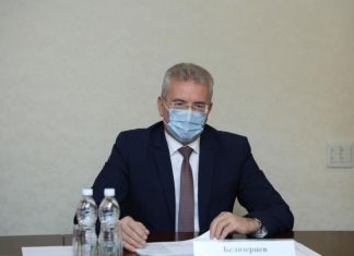 Губернатор не будет прививаться от коронавируса