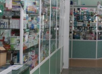 Взвинтивших цены аптеки будут лишать лицензии
