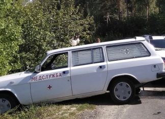 Под Пензой автомобиль медслужбы вылетел в кювет 