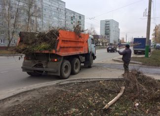 Пензенцы жалуются на незаконно припаркованные фуры