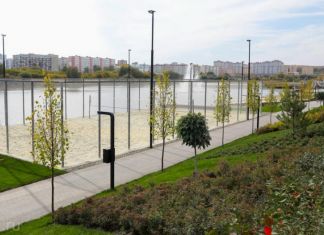 В Арбеково на пруду у горбольницы №6 обустроили набережную