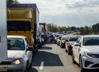 Под Пензой образовалась километровая пробка из-за ремонта дорог 