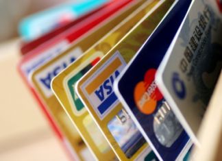 Подросток украла с карты знакомого 45 тыс рублей