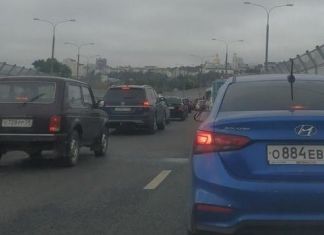 В Пензе из-за аварии на ГПЗ встал Измайловский путепровод