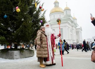 На Собороной площади установят 12-метровую ель